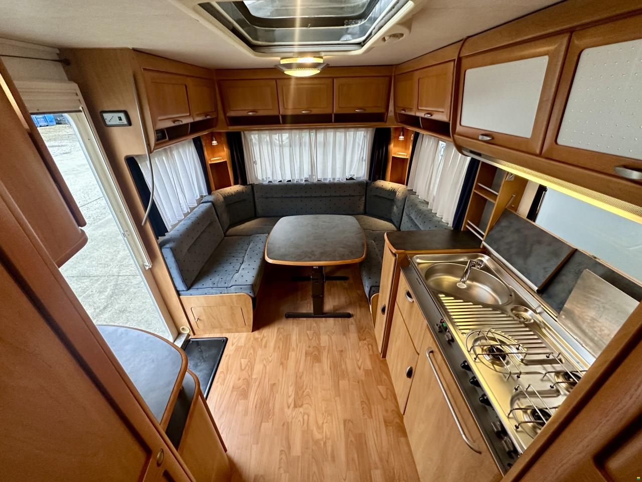 Hymer 540A - Längsbetten - Schutzdach