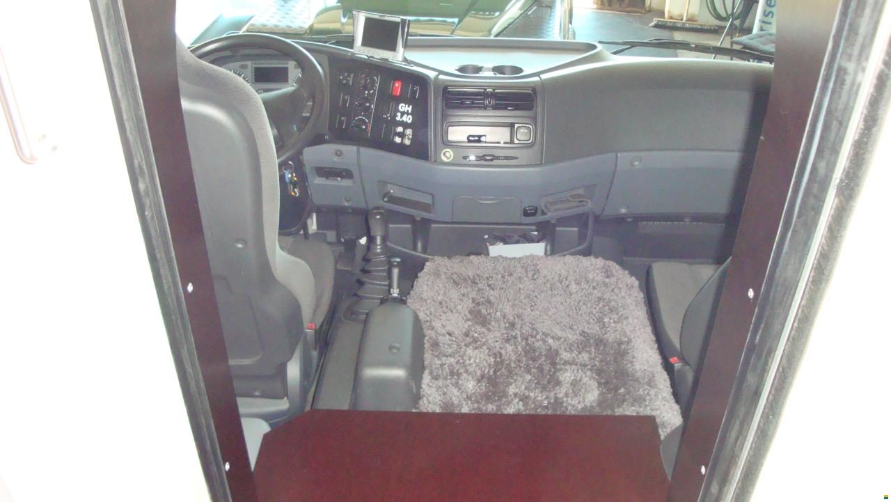 Wohnmobil / Wohnbus  Mercedes Atego 818