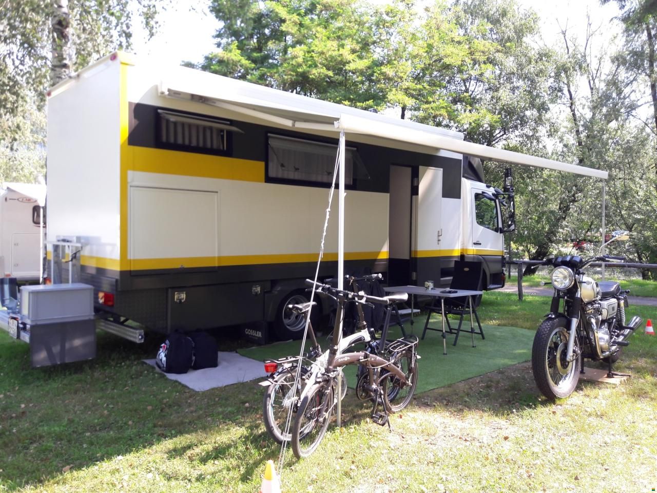 Wohnmobil / Wohnbus  Mercedes Atego 818