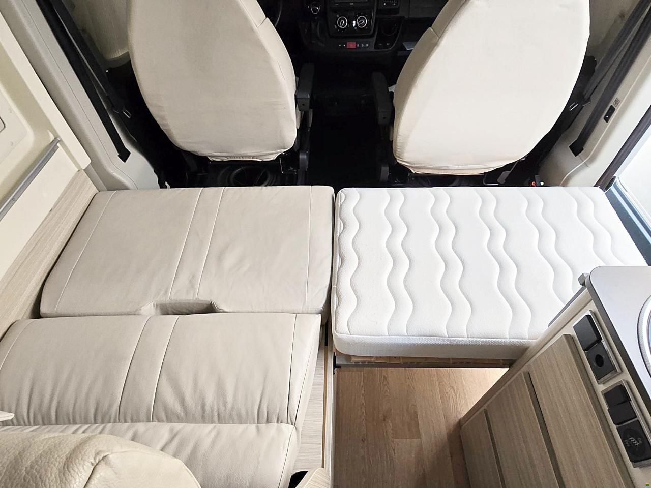 Dreamer 600 2.3 9G-AUTOMAT MJ 160