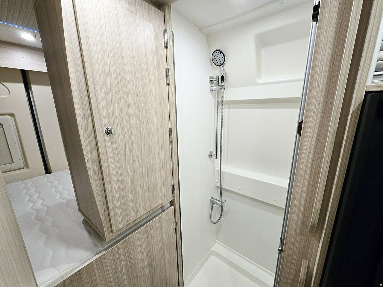 Dreamer 600 2.3 9G-AUTOMAT MJ 160