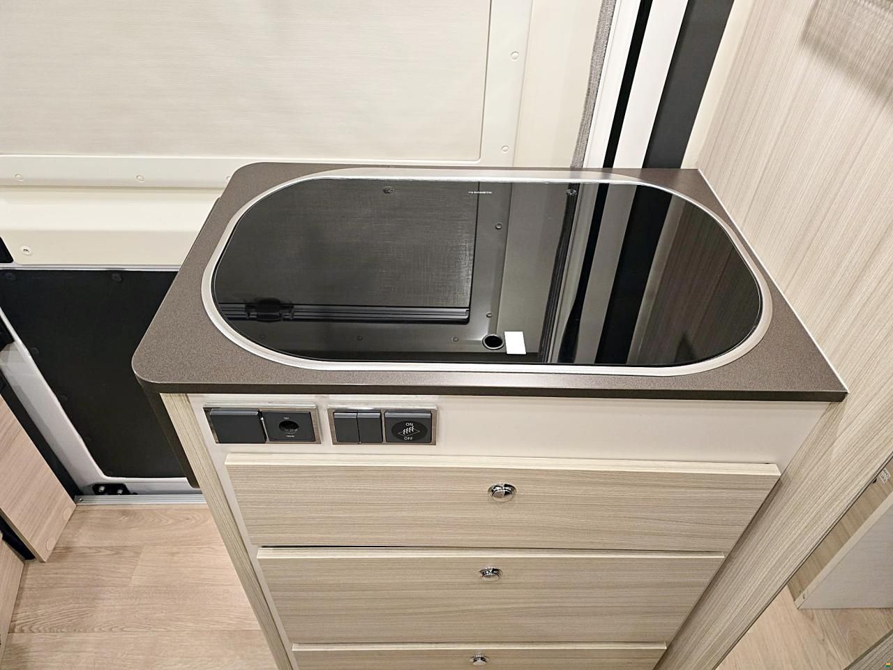 Dreamer 600 2.3 9G-AUTOMAT MJ 160