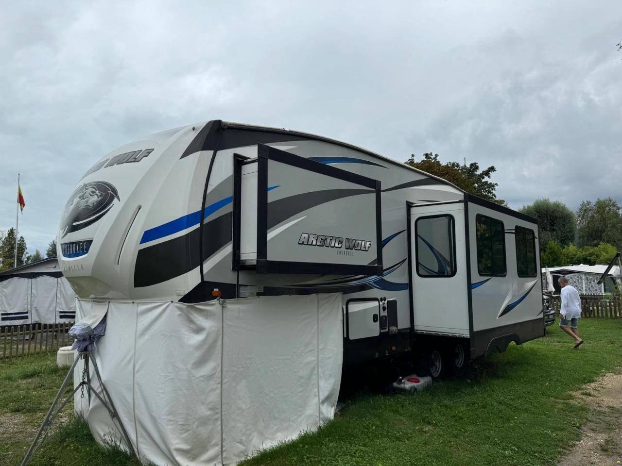 Forest River Artic Wolf