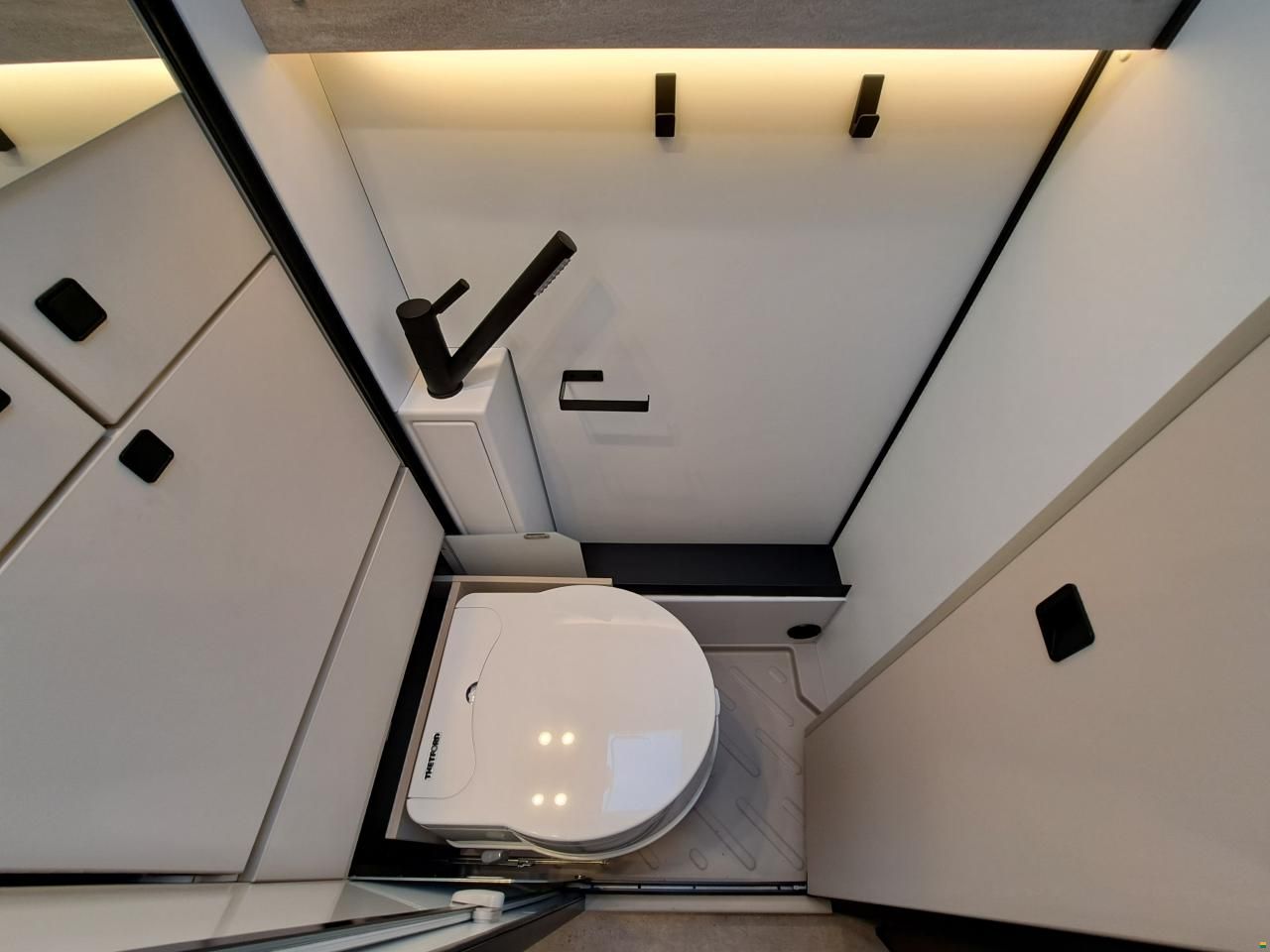 B&uuml;rstner Habition HMX 6.0