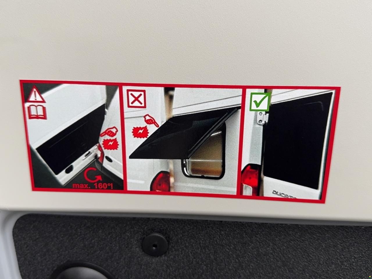 Crosscamp 5.4 DF 3.5t 2.2BlueHDi 140