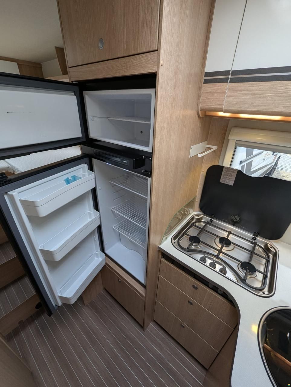 Sunlight T 67 mit Einzelbett, Automat!