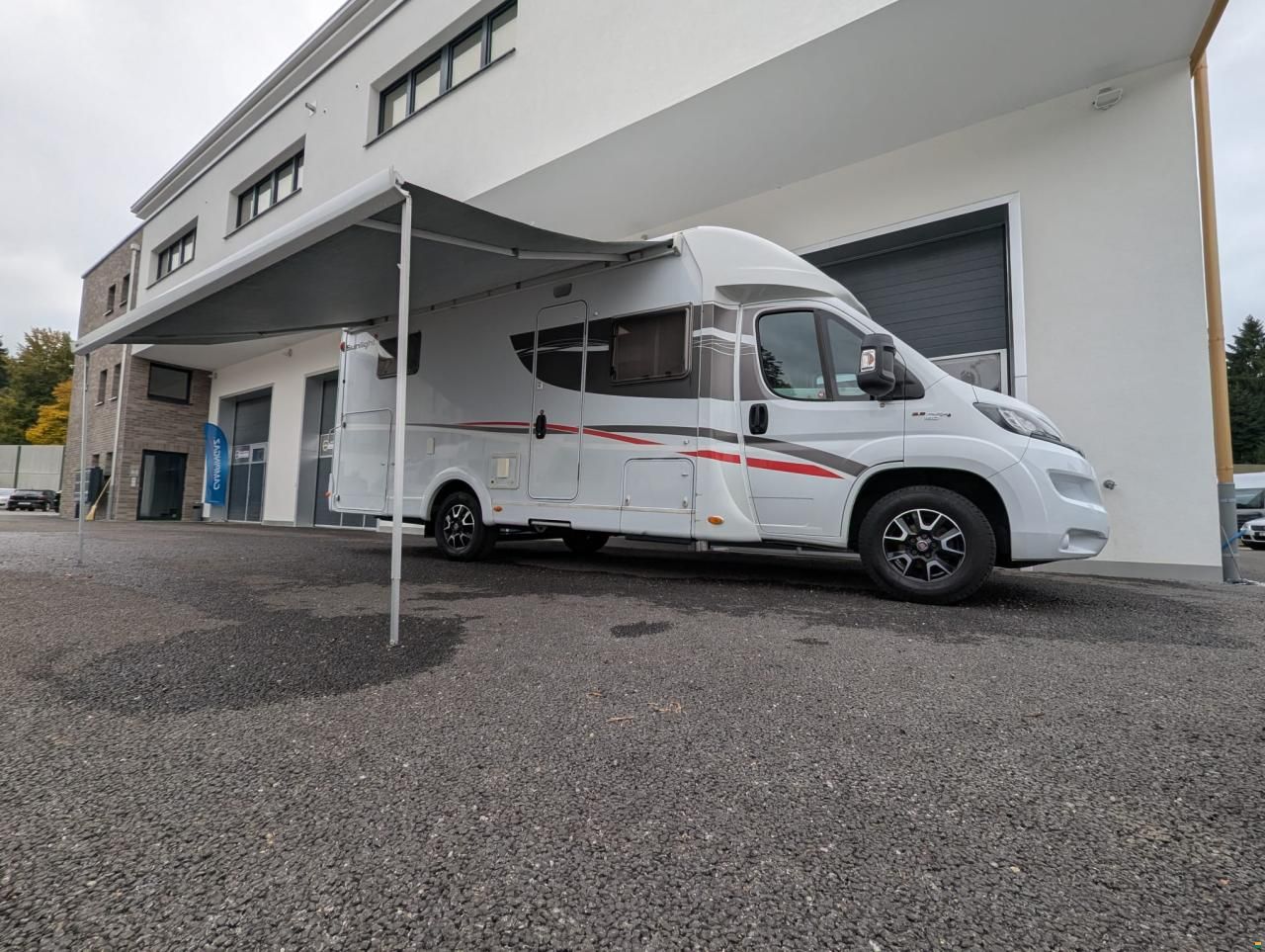 Sunlight T 67 mit Einzelbett, Automat!