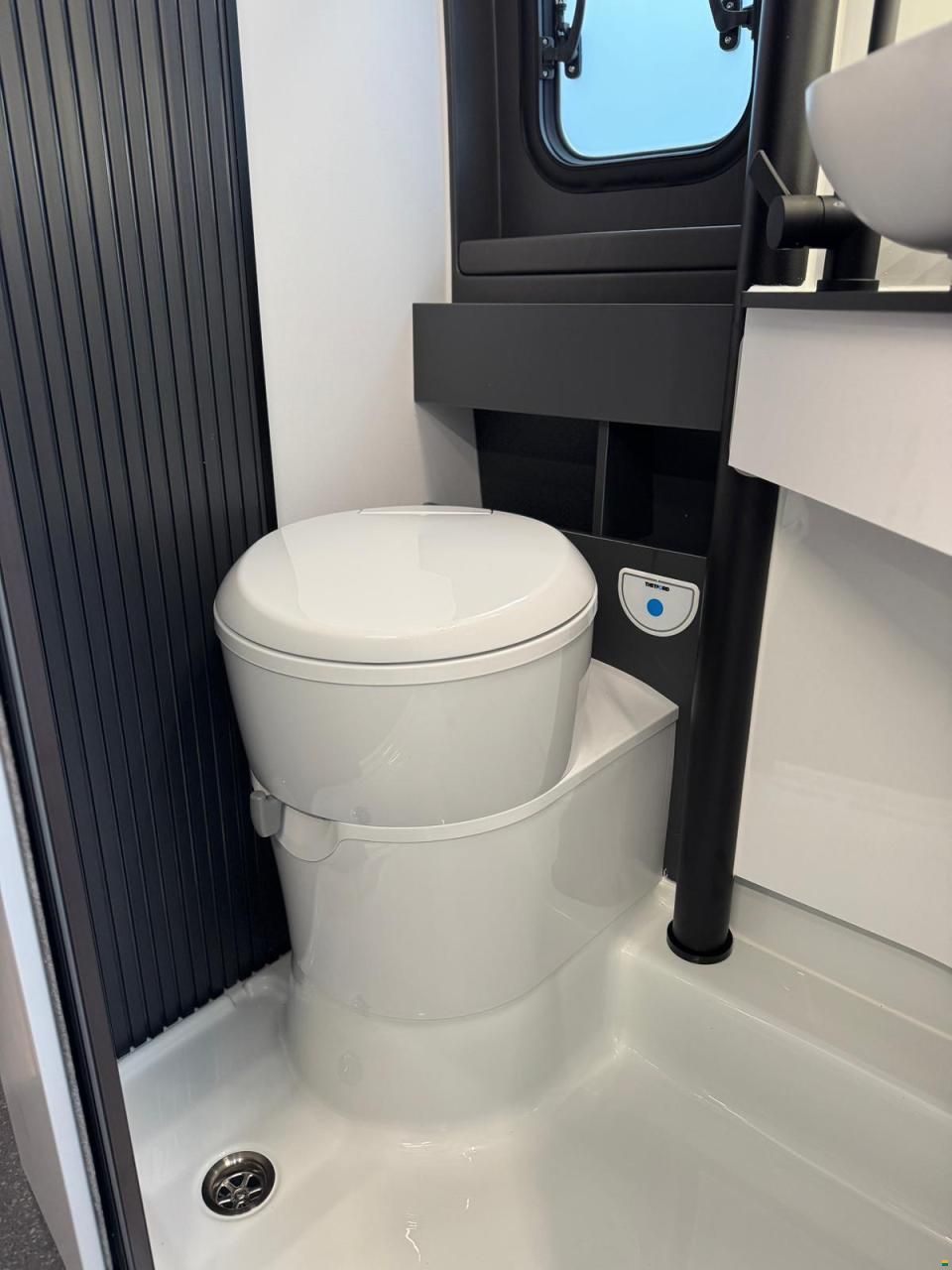 Adria Twin Supreme 640 SGX