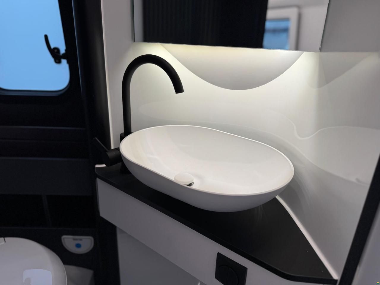 Adria Twin Supreme 640 SGX