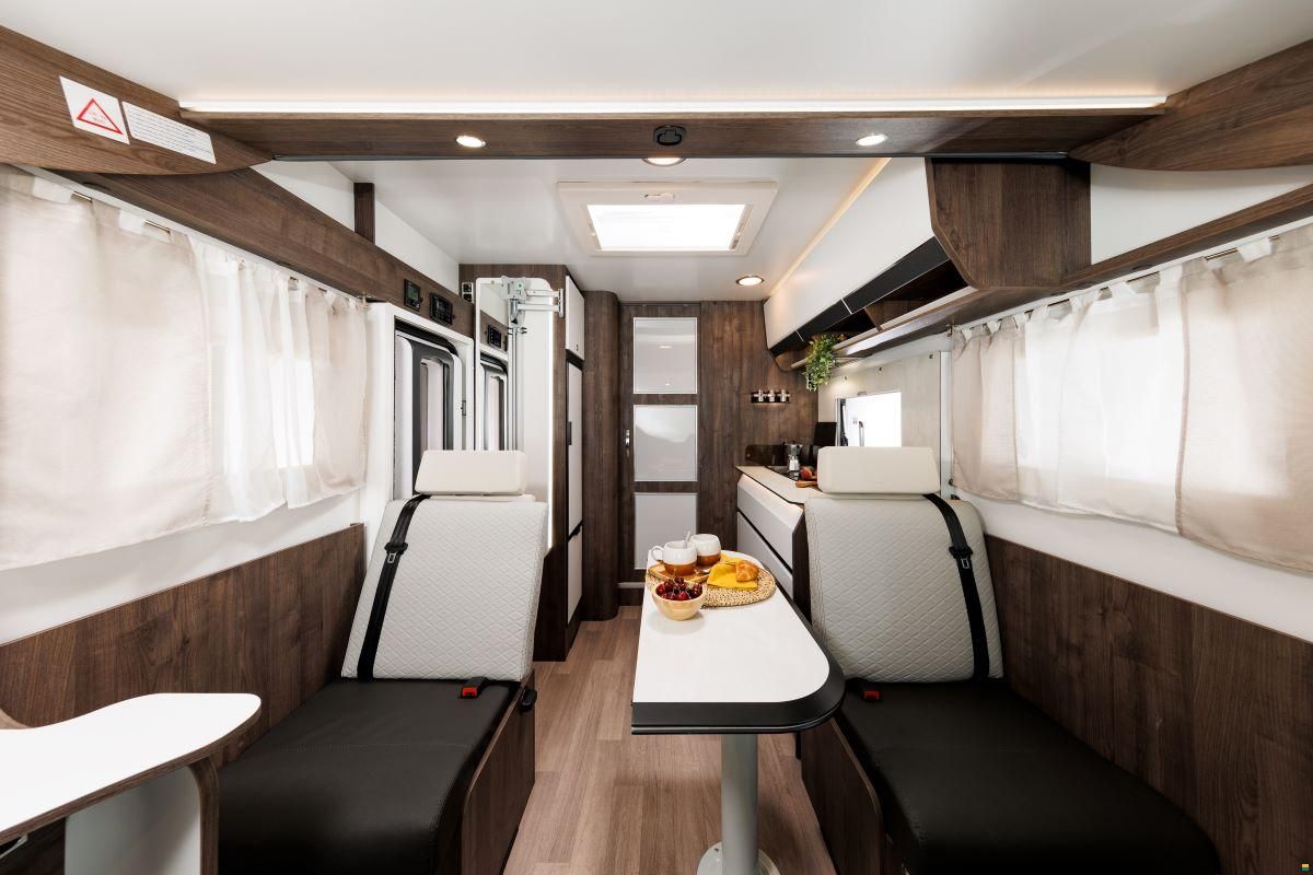 Benimar Amphitryon 967