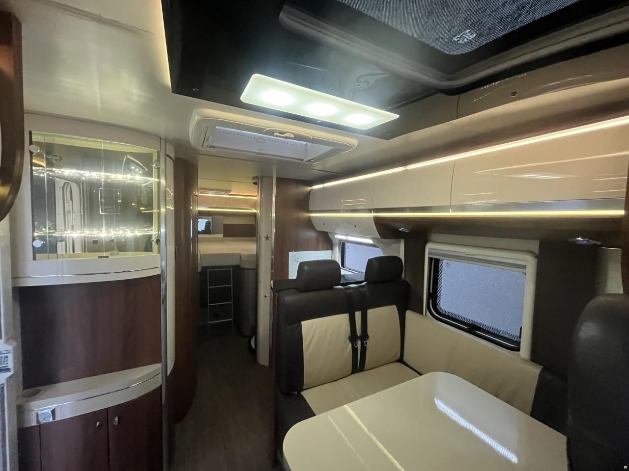 Hobby First Class Mobil