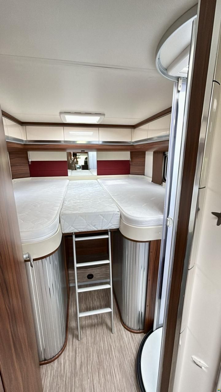 Hobby First Class Mobil