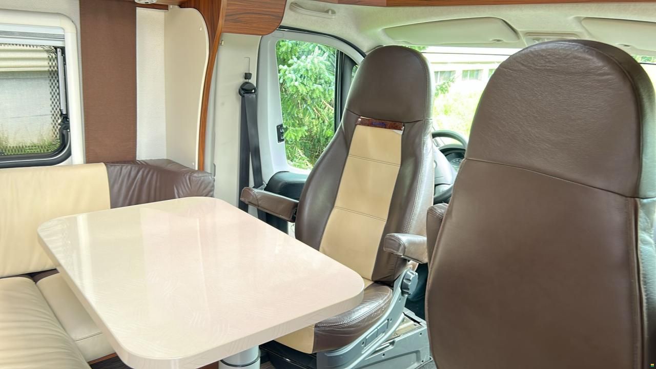 Hobby First Class Mobil