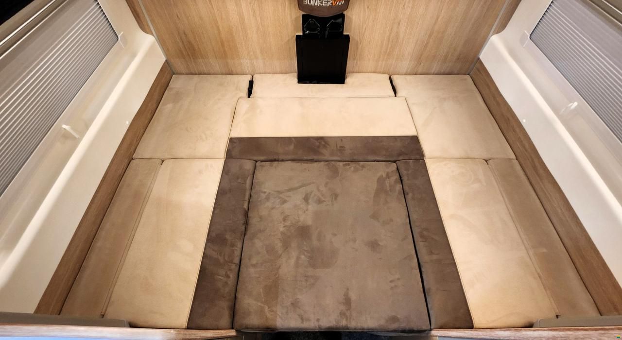 Bunkervan Memphis 599 180PS 9-Gang Aut.