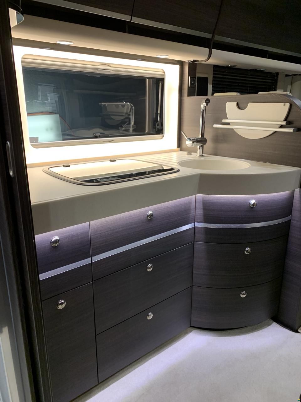 Concorde Charisma 900 LS Centurion Style