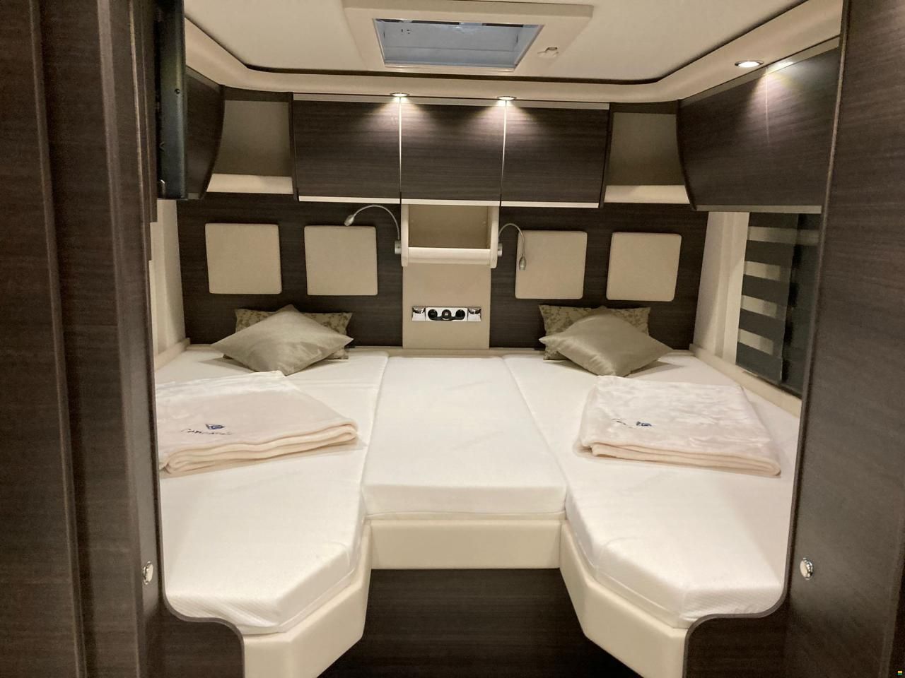 Concorde Charisma 900 LS Centurion Style