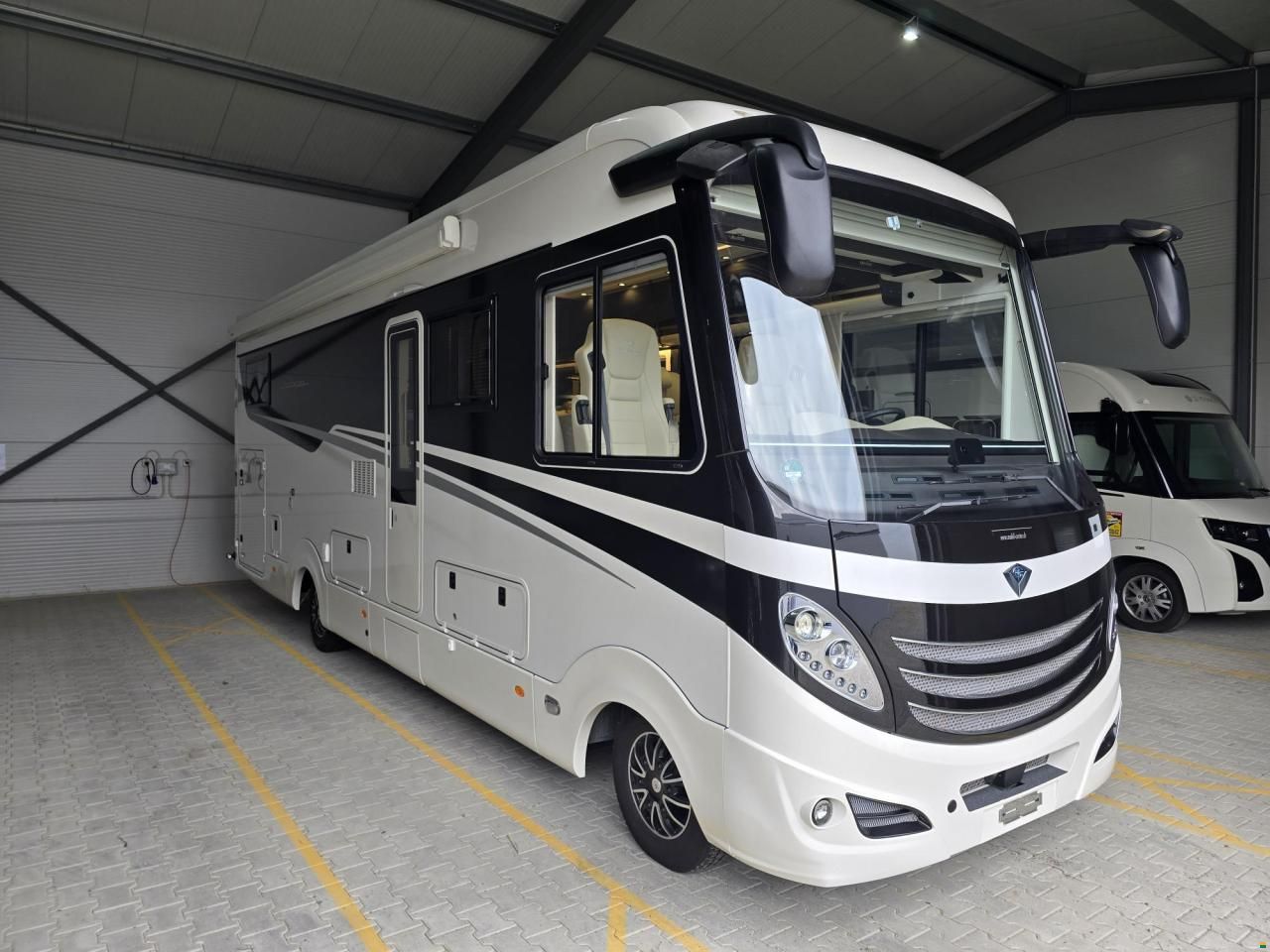 Concorde Charisma 900 LS Centurion Style