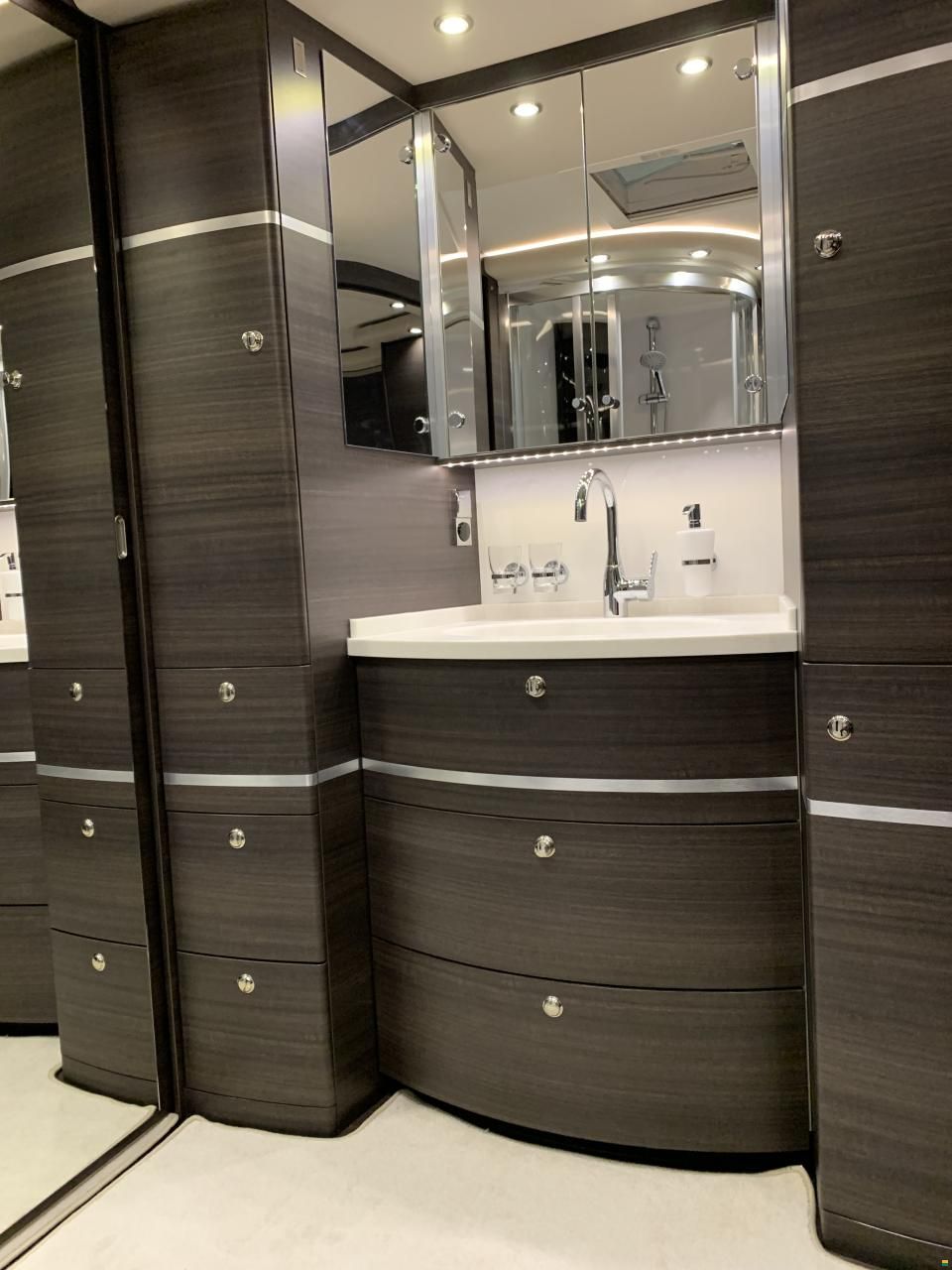 Concorde Charisma 900 LS Centurion Style