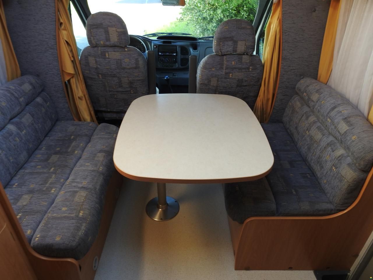 Ford Chausson welcome