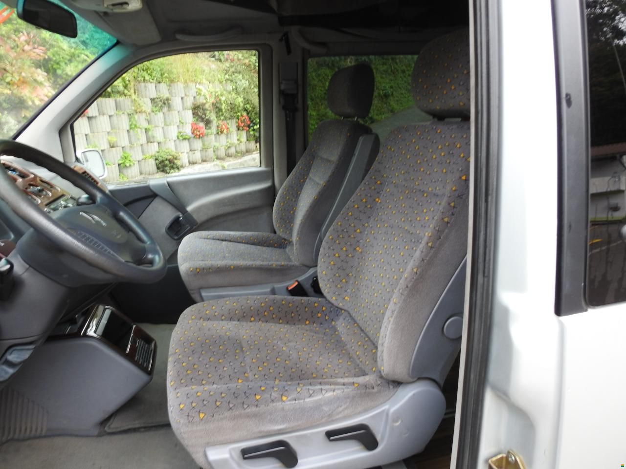 Mercedes Benz 220 CDI