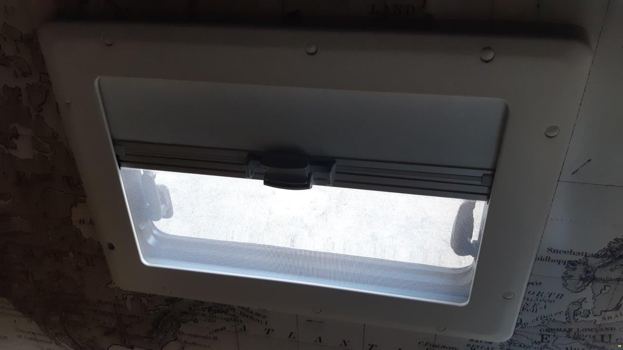 Iron Yak Off-Road mit Hartschaledachzelt