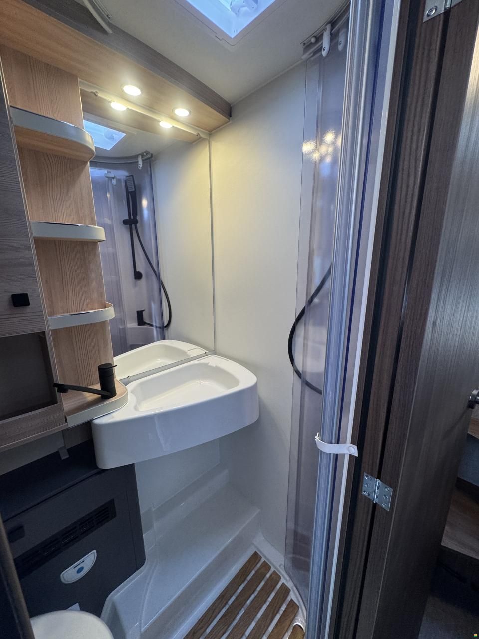 Eura Mobil Profila T 696 EB Comfort