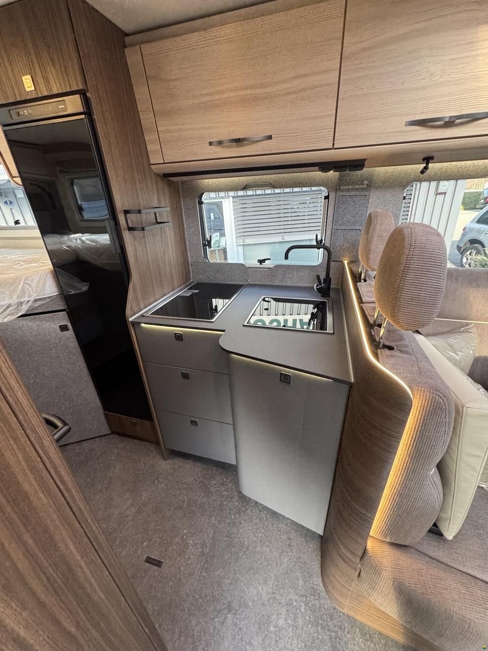 Eura Mobil Profila T 696 EB Comfort