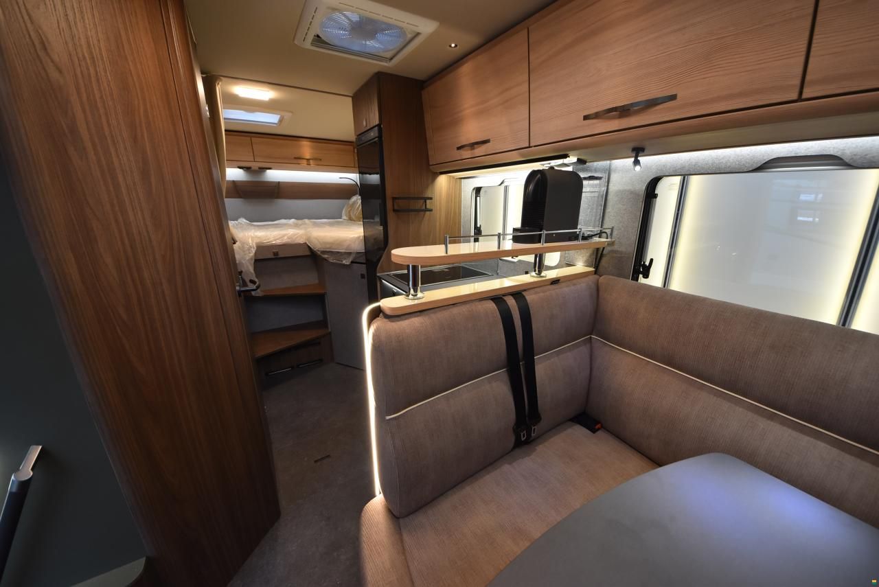 Eura Mobil Profila T 696 EB Comfort