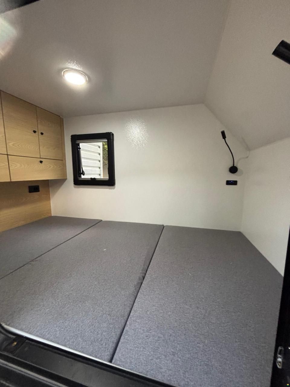 Mini Wohnwagen On the road mini 2b