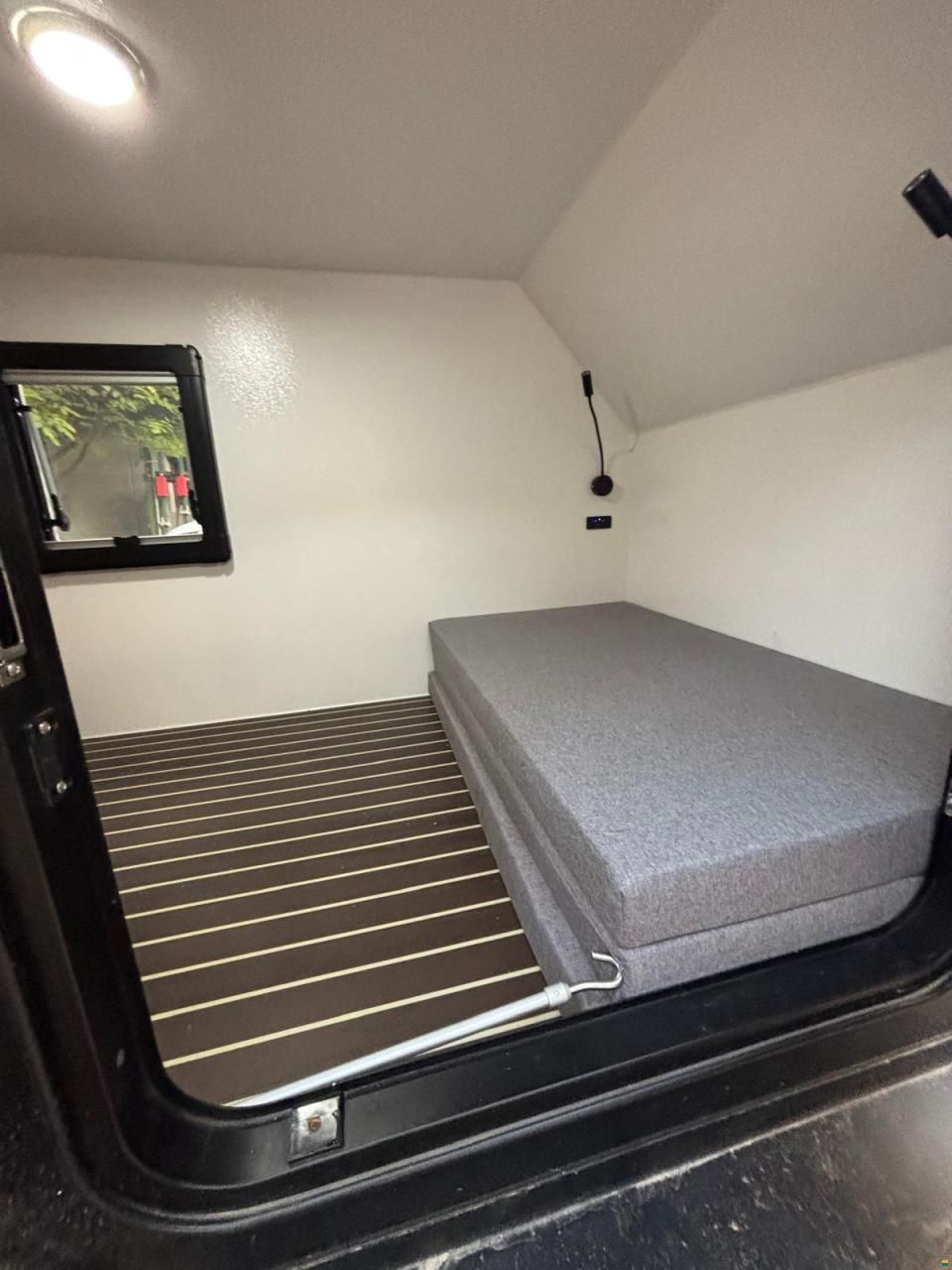 Mini Wohnwagen On the road mini 2b