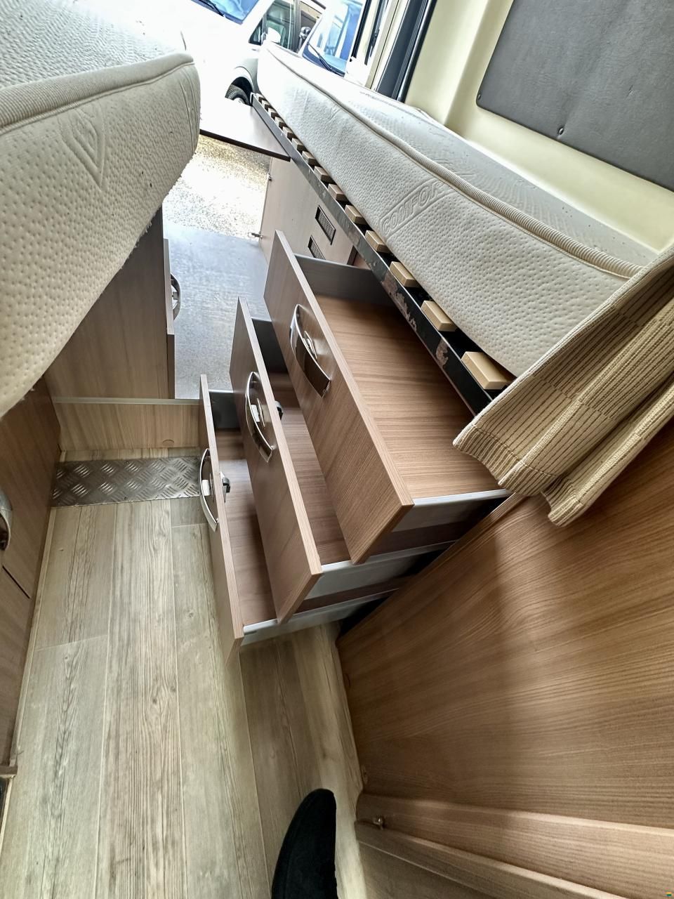 Pilote F630 - Längsbetten