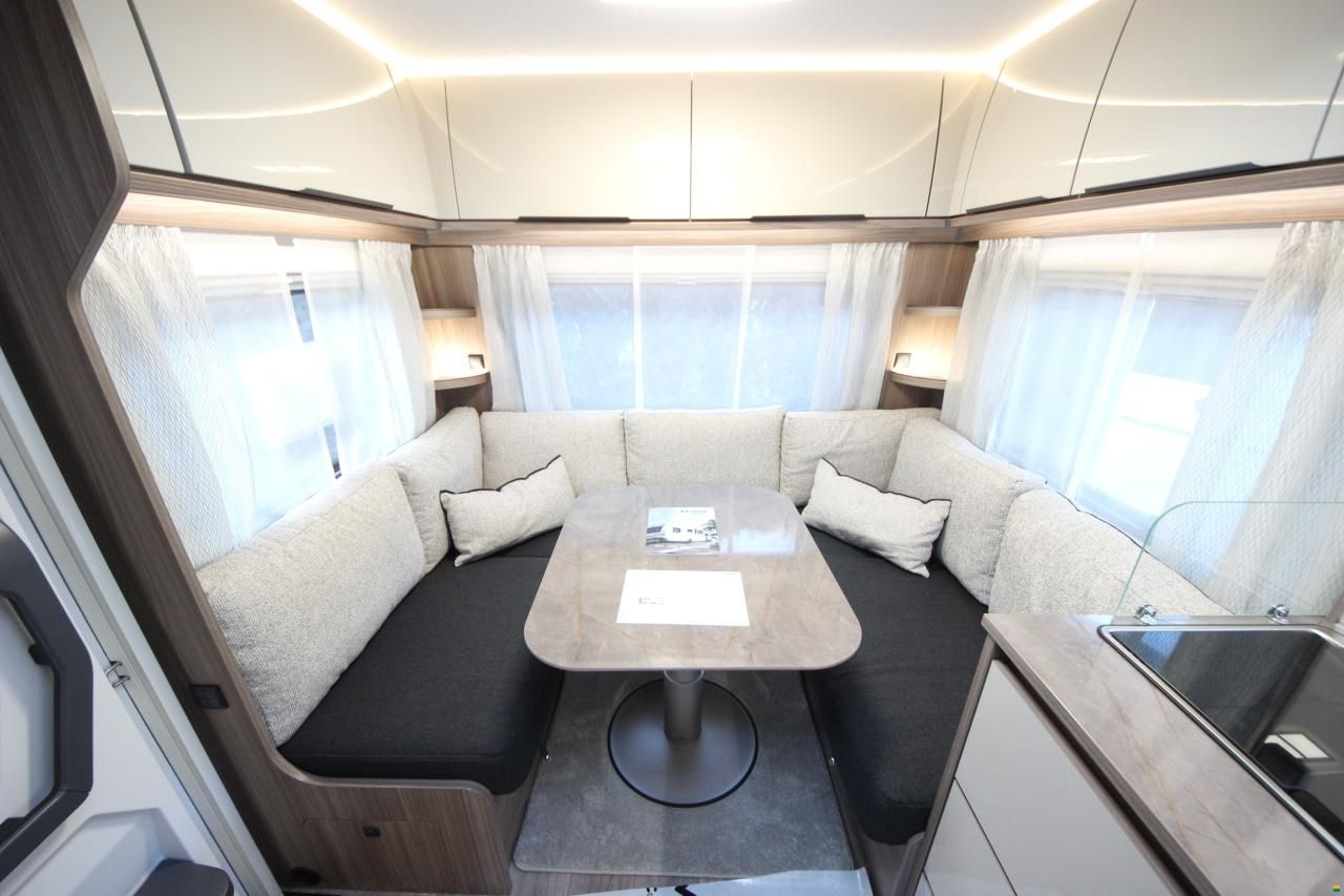 Fendt TENDENZA 550 SG