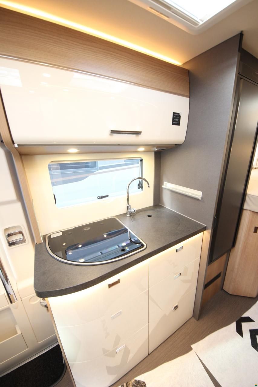 Carthago c2-tourer I 141 KB LE comfort MB