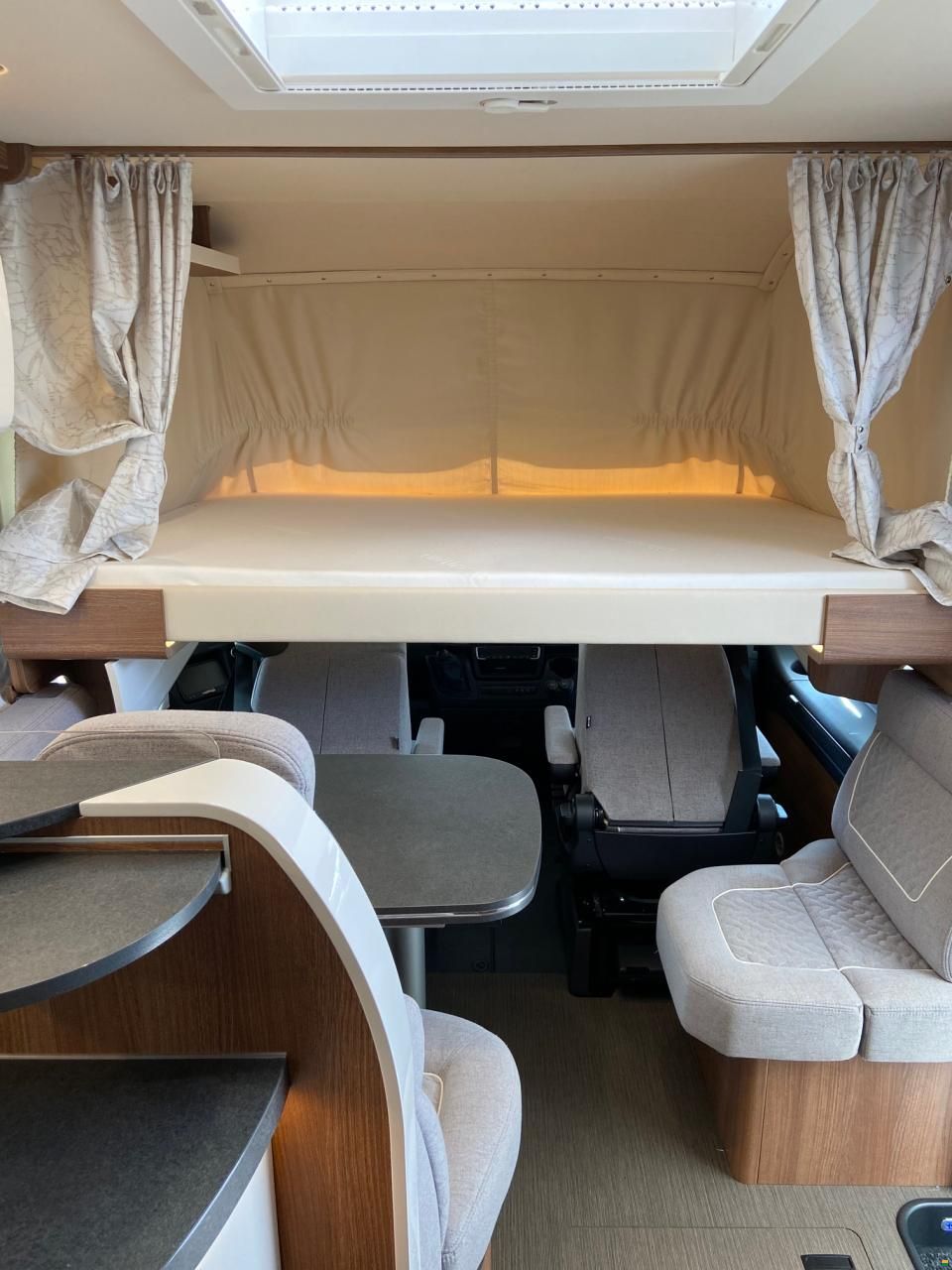 Carthago c-tourer I 145 RB LE superior