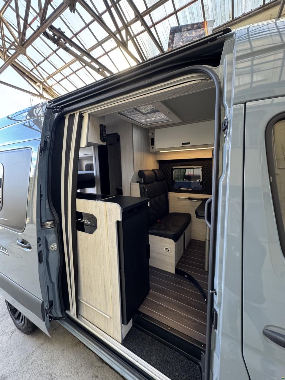 Mercedes Benz Sprinter