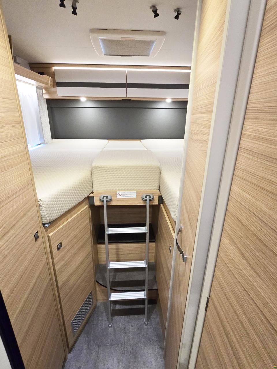 Dethleffs GLOBEBUS T 006 2.2 MJ3 140