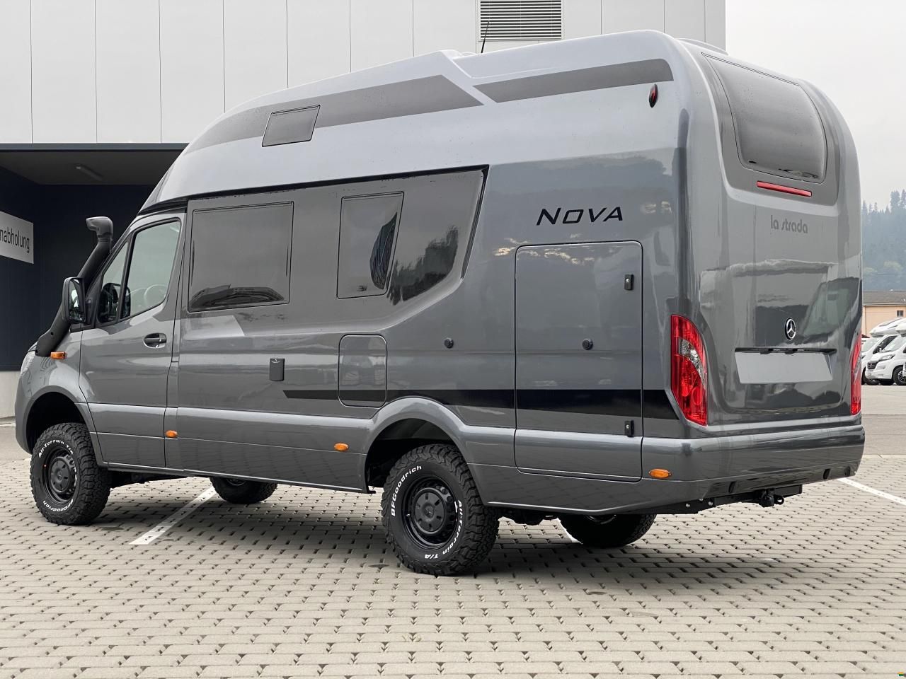 La Strada Nova M