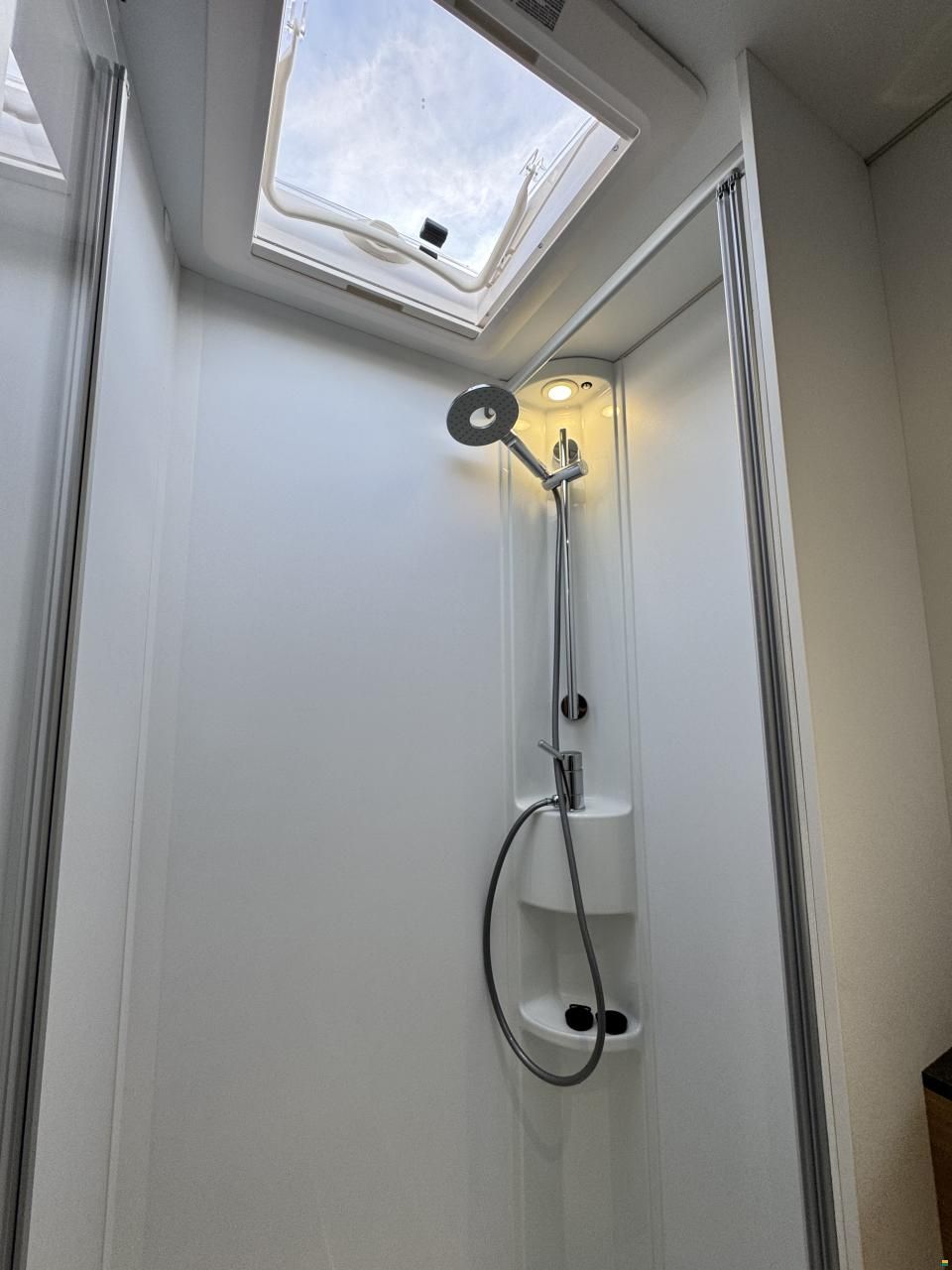 Adria Coral XL 600 DP