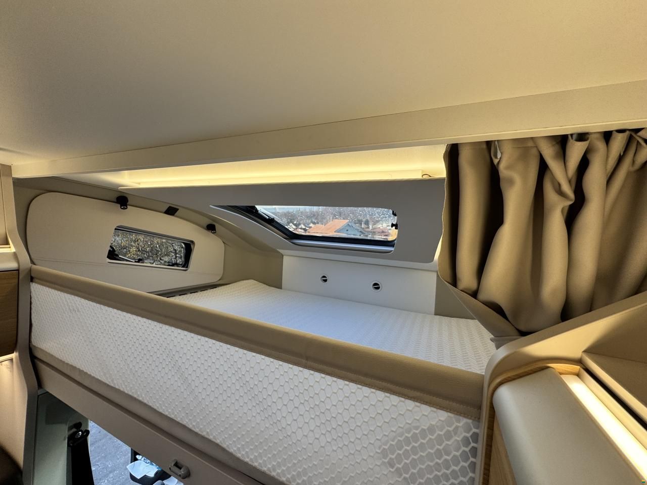 Adria Coral XL 600 DP