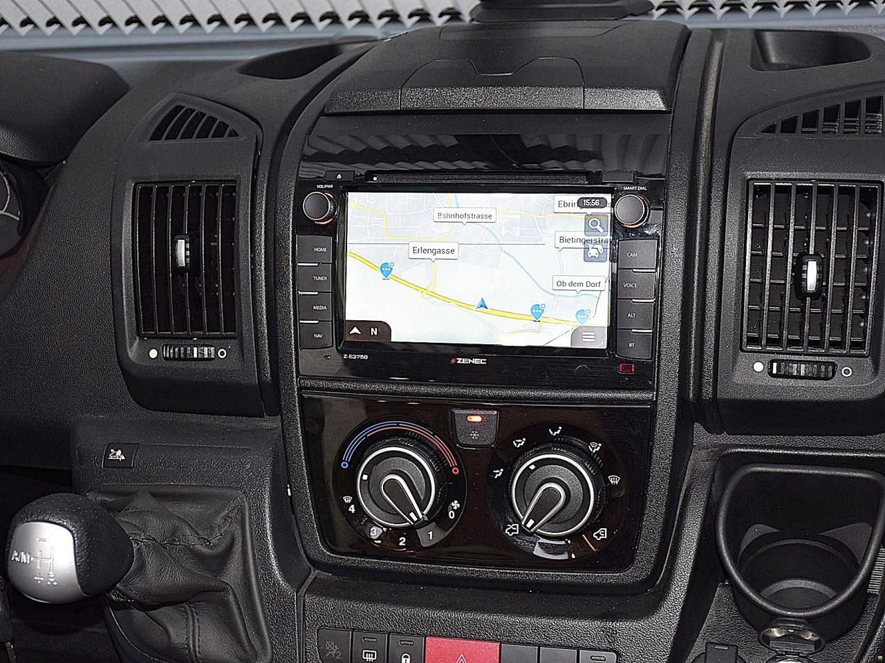 Knaus LIVE TI 700 MEG 2.3 AUTOMAT 2.3