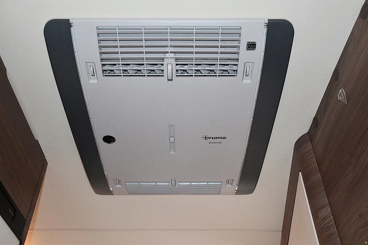 Knaus LIVE TI 700 MEG 2.3 AUTOMAT 2.3