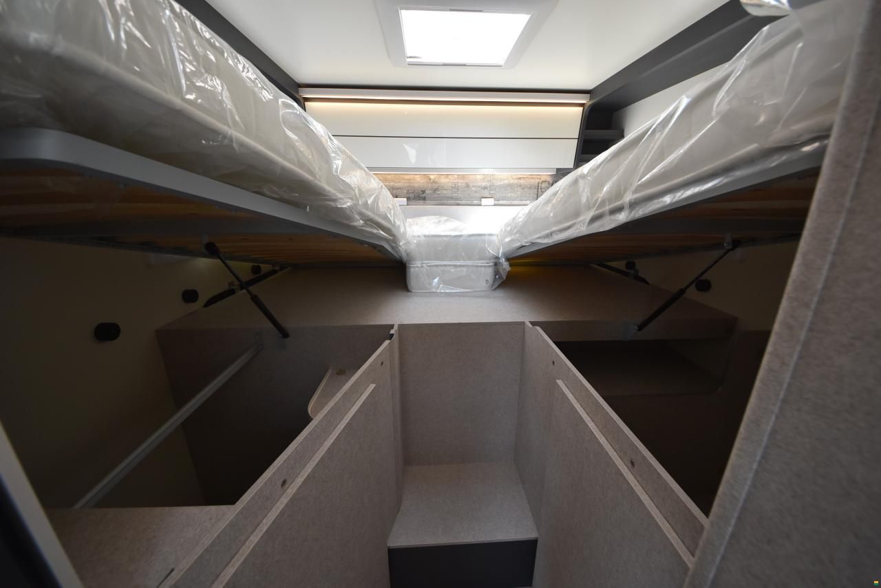 Forster-Reisemobile Coup&eacute; FT 669 EBN