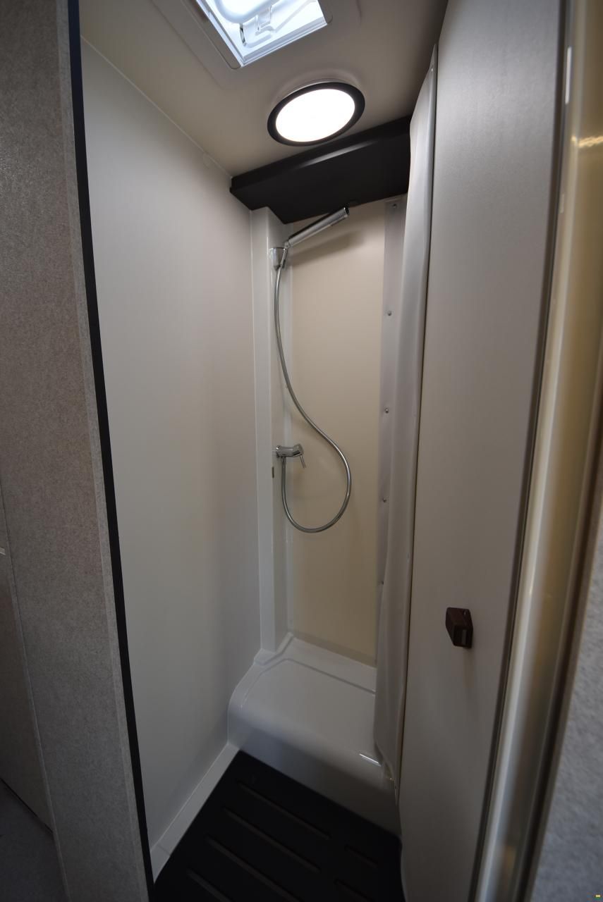 Forster-Reisemobile Coup&eacute; FT 669 EBN