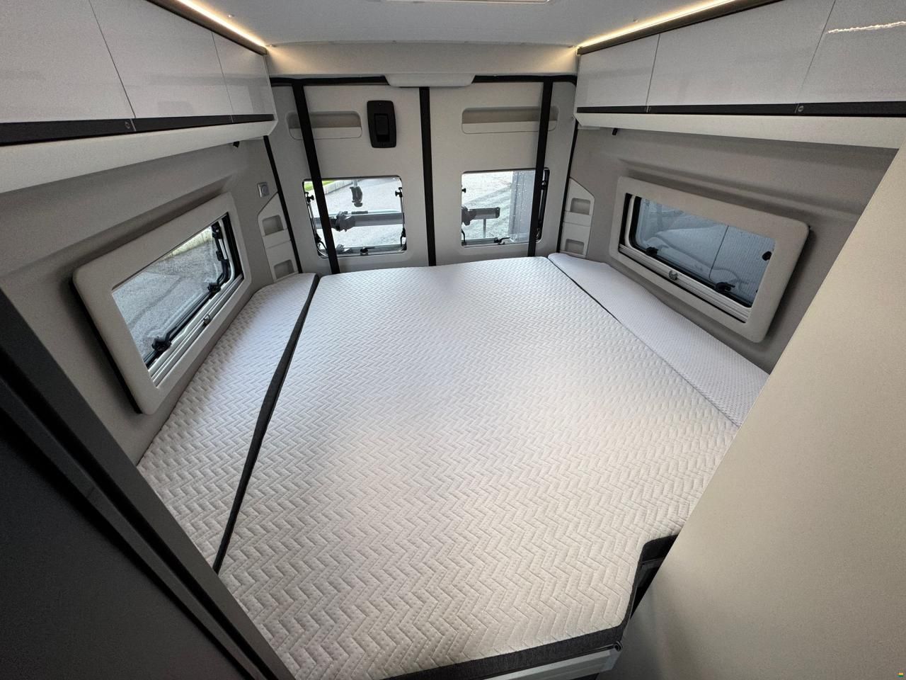 Adria Twin Supreme 640 SGX