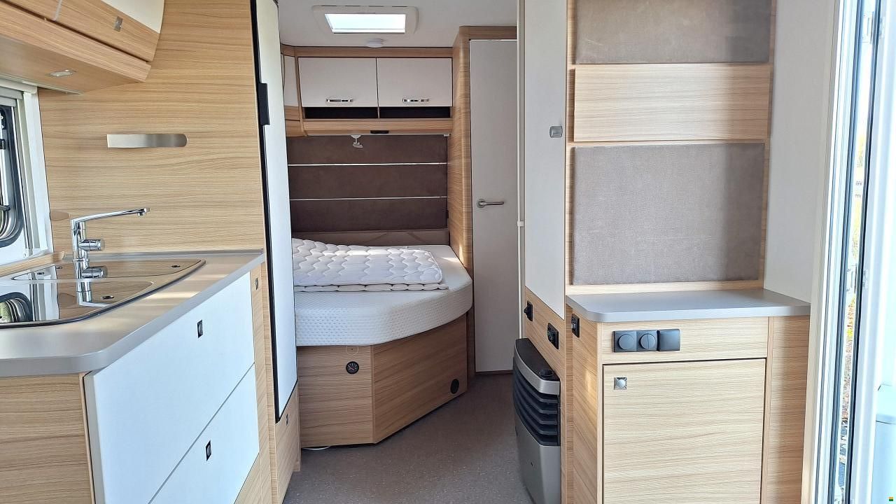 Dethleffs 3 EK (470 FR) Camper