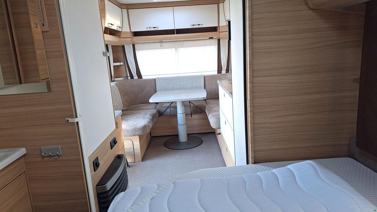 Dethleffs 3 EK (470 FR) Camper
