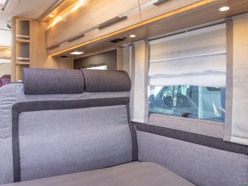 Knaus Sky TI 700 MEG Platinum Selection