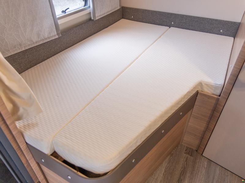 Knaus Live Wave 650 MF