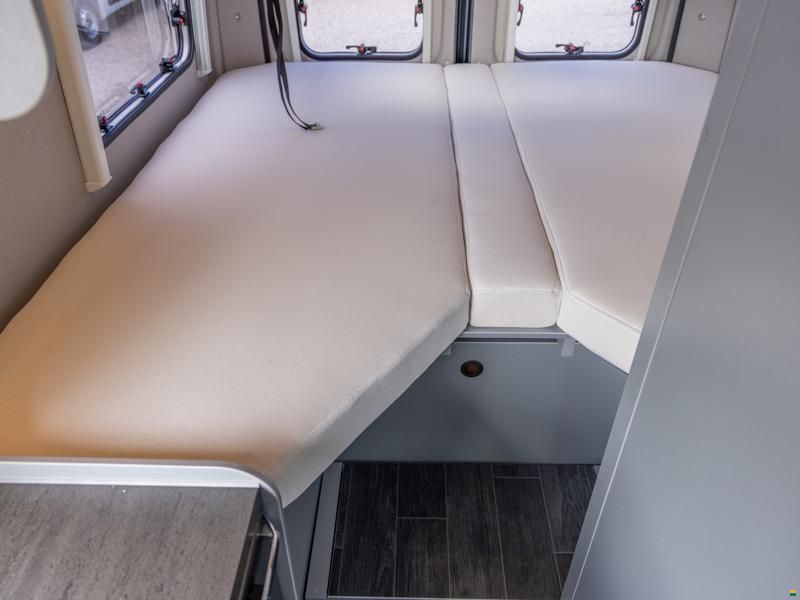 Weinsberg CaraTour 600 ME / Aufstelldach