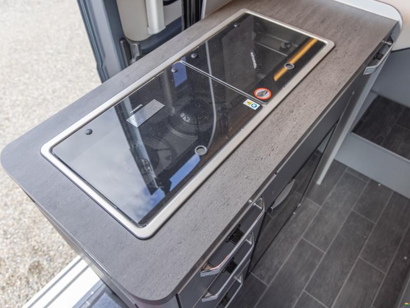 Weinsberg CaraTour 600 ME / Aufstelldach